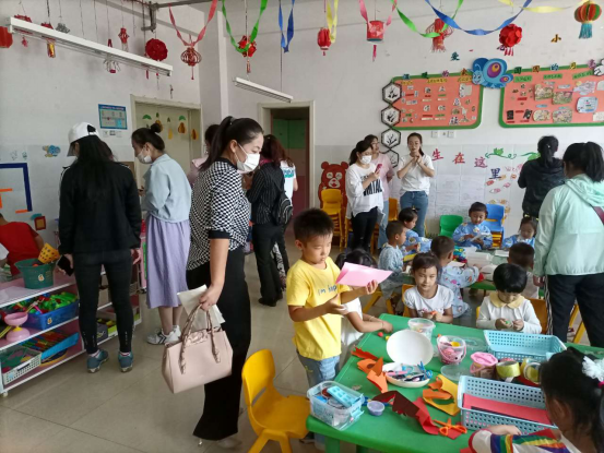 荣成市斥山街道中心幼儿园喜迎学前科领导及辖区姐妹园入园观摩指导616.png